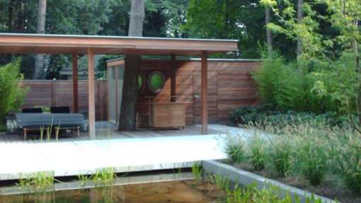 moderne design tuinhuizen ,tuinoverkapping  in Prinsenbeek